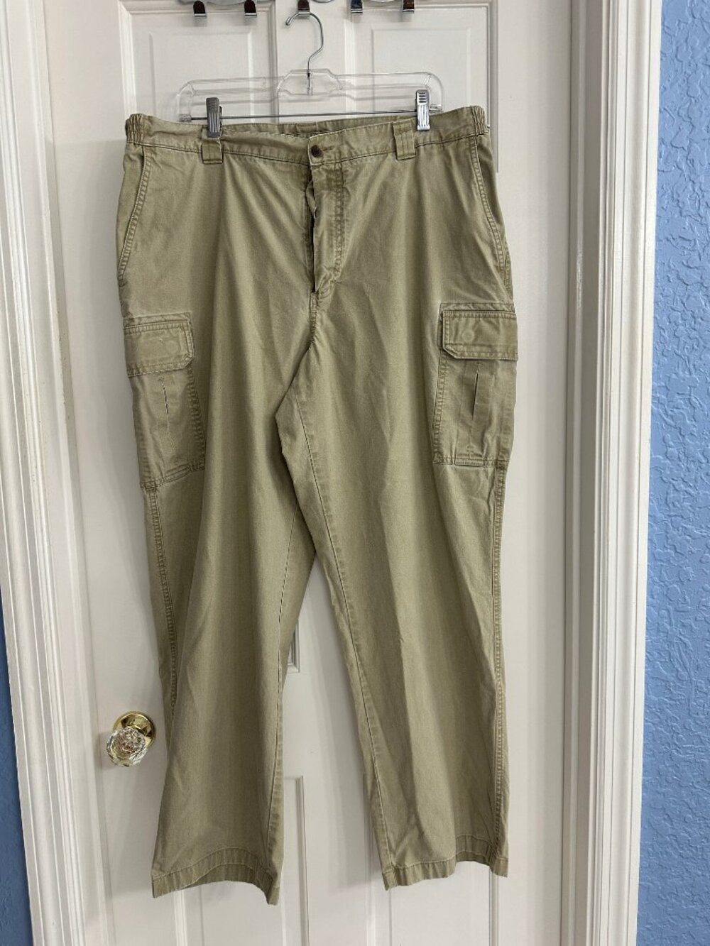 LL Bean Khaki Cargo Pants Size 40X32 EUC